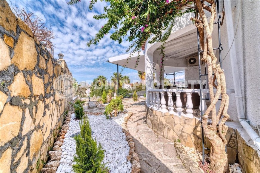 Элегантная приватная вилла 250 м², с большой территорией, район Тюрклер, ВНЖ-id-10521-фото-31