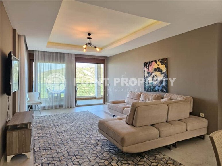 Просторная квартира 145 м² с видом на море в районе Каргыджак-id-10537-фото-2