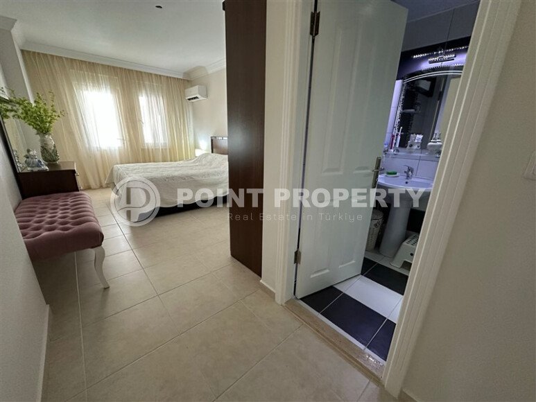 Просторная квартира 135 м² с застеклёнными балконами, район Тосмур-id-10546-фото-18