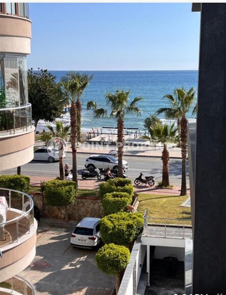 Уютная квартира 47 м² на первой линии моря, район Оба-id-10548-фото-1