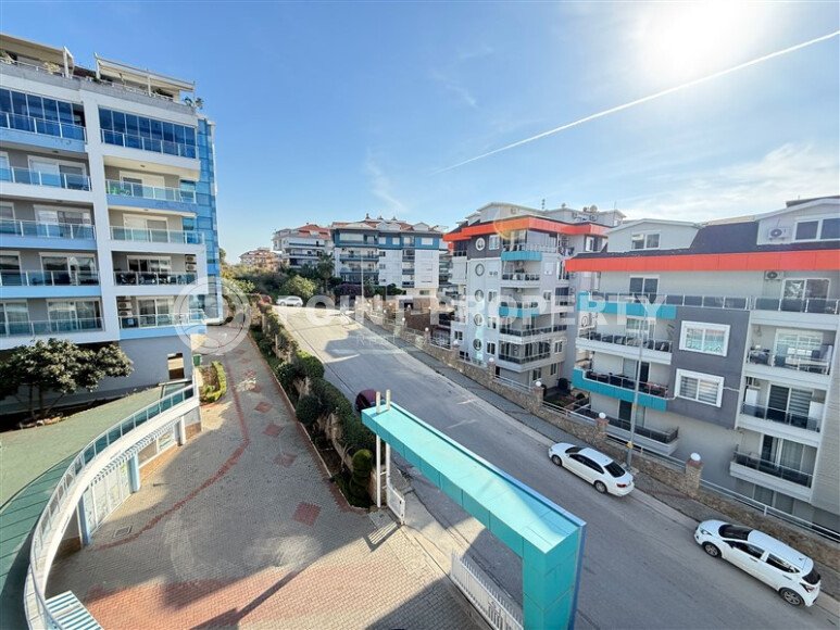 Просторная квартира 120 м² с панорамными окнами, район Кестель-id-10556-photo-23