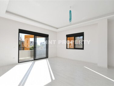 Bright apartment 82 m², Chiplakly district-id-10565-photo-2