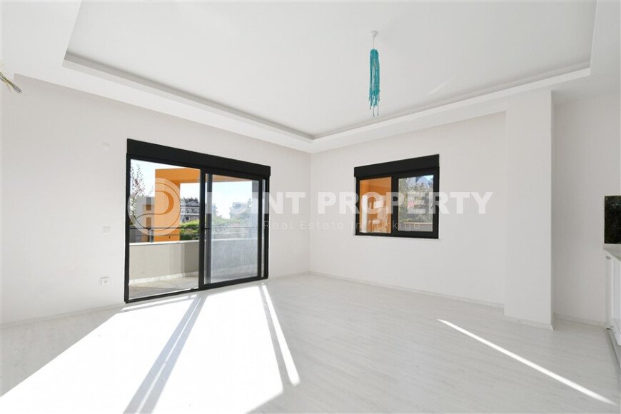 Bright apartment 82 m², Chiplakly district-id-10565-photo-2