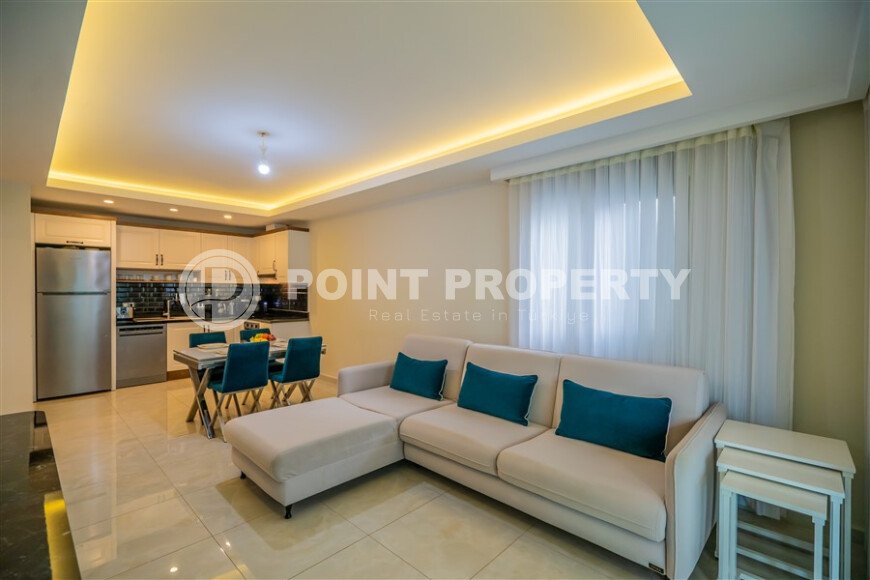 Spacious 70 m² apartment on the first line with sea views, Mahmutlar district-id-10568-photo-3
