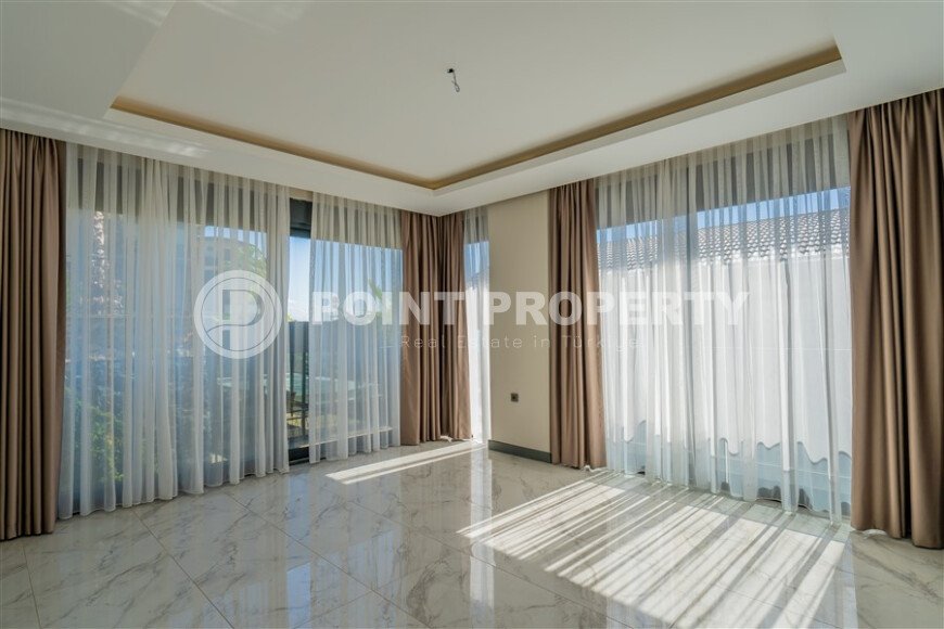 Garden duplex 204 m² with mountain view and partial sea view, Alanya center, Tepe-id-10570-photo-2