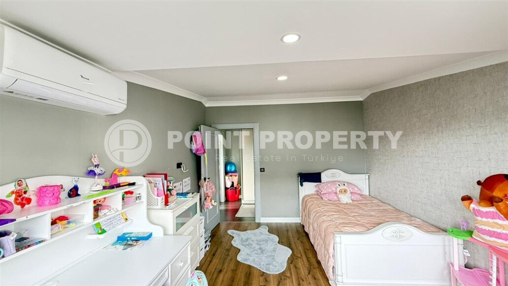 Стильный дуплекс 4+1 с отдельной кухней у моря в районе Кестель-id-10583-photo-10