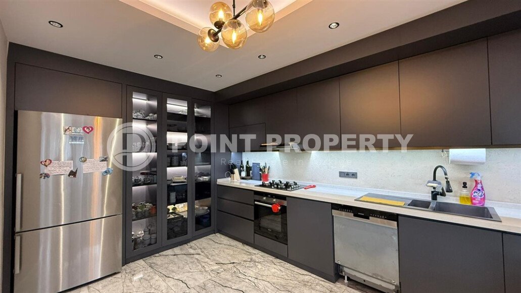 Стильный дуплекс 4+1 с отдельной кухней у моря в районе Кестель-id-10583-photo-4