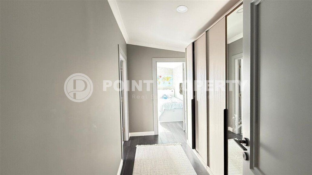 Стильный дуплекс 4+1 с отдельной кухней у моря в районе Кестель-id-10583-photo-19