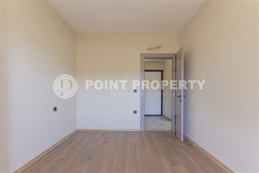 Prestigious 1+1 apartment with mountain views, Demirtaş district-id-10587-photo-7