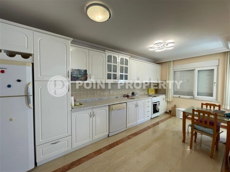 Spacious 130 m² apartment in Mahmutlar, with a separate kitchen and sea view.-id-10610-photo-6