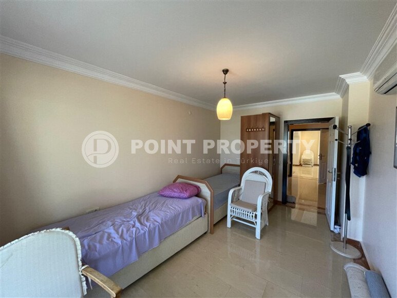 Spacious 130 m² apartment in Mahmutlar, with a separate kitchen and sea view.-id-10610-photo-10