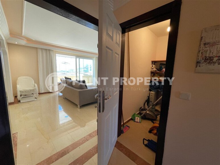 Spacious 130 m² apartment in Mahmutlar, with a separate kitchen and sea view.-id-10610-photo-12