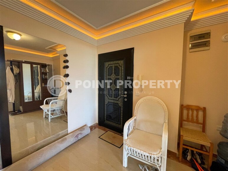 Spacious 130 m² apartment in Mahmutlar, with a separate kitchen and sea view.-id-10610-photo-14