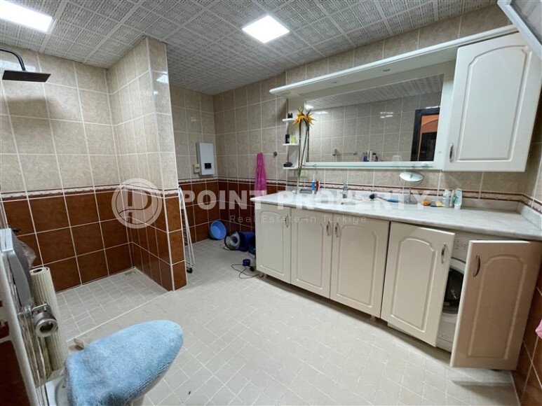 Spacious 130 m² apartment in Mahmutlar, with a separate kitchen and sea view.-id-10610-photo-15