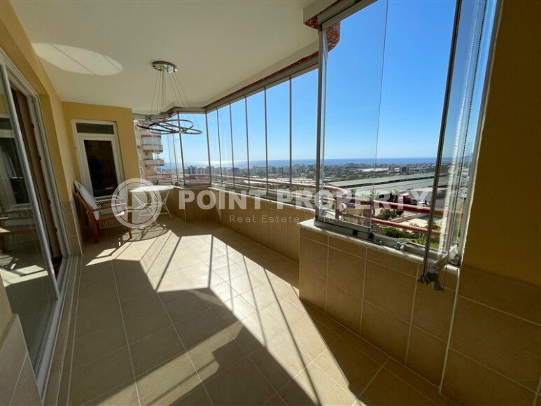 Spacious 130 m² apartment in Mahmutlar, with a separate kitchen and sea view.-id-10610-photo-18