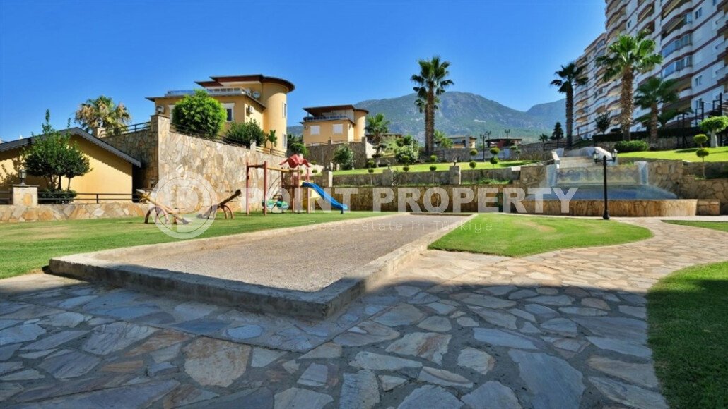 Spacious 130 m² apartment in Mahmutlar, with a separate kitchen and sea view.-id-10610-photo-30