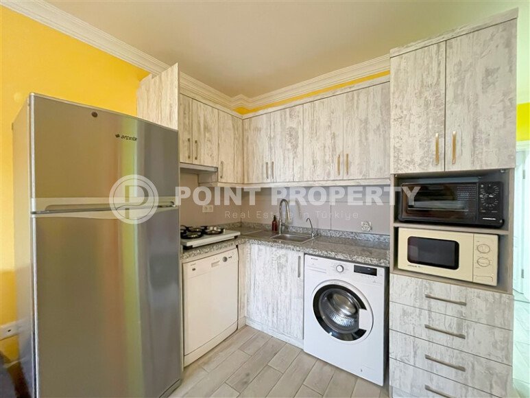 Spacious apartment of 110 m² in Tosmur, just 50 m from the sea-id-10636-photo-6