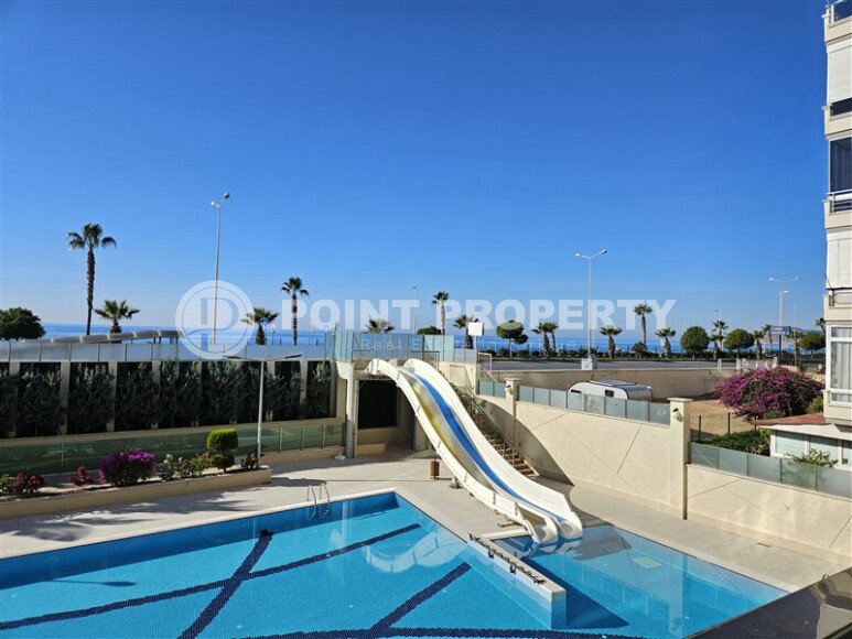 Bright apartment 60 m², Mahmutlar district, direct sea view-id-10640-photo-13