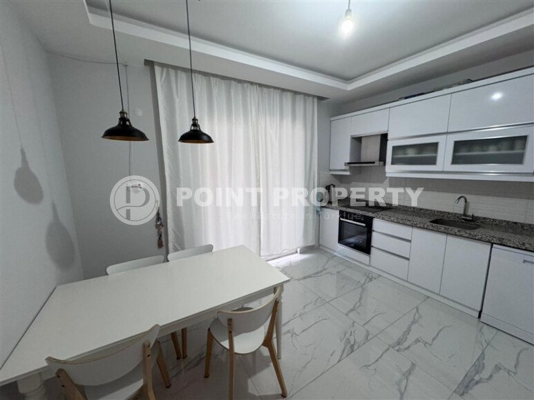 Bright 2+1 apartment – 110 m² with a separate kitchen near Cleopatra Beach, Alanya city center-id-10642-photo-3