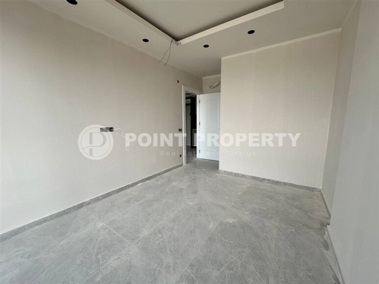 Bright 115 m² apartment with panoramic windows in Kargicak-id-10649-photo-3