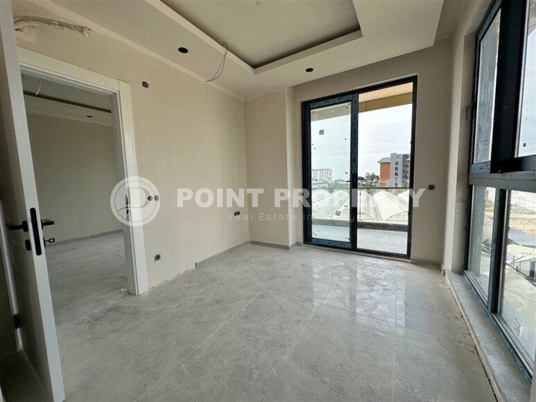 Bright 115 m² apartment with panoramic windows in Kargicak-id-10649-photo-7