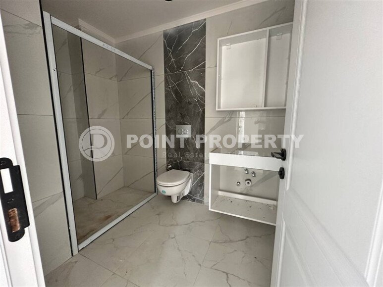 Bright 115 m² apartment with panoramic windows in Kargicak-id-10649-photo-9