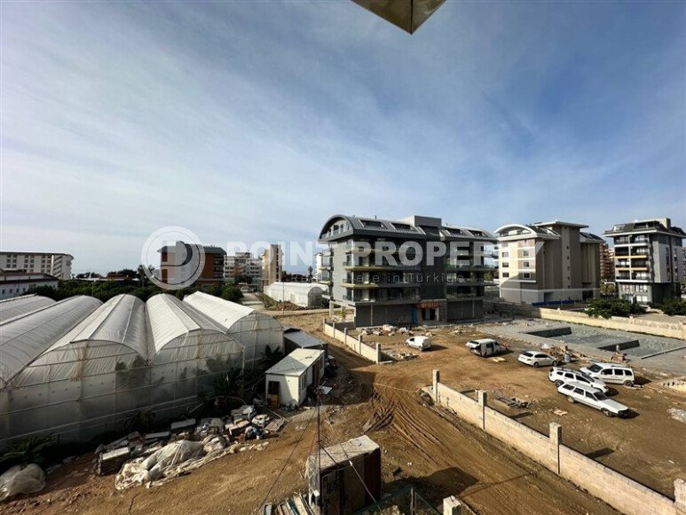 Bright 115 m² apartment with panoramic windows in Kargicak-id-10649-photo-13