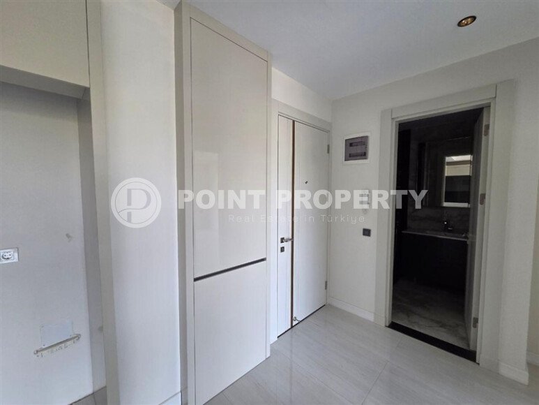 Prestigious 70 m² apartment in the Türkler area in a complex with a private beach-id-10651-photo-5