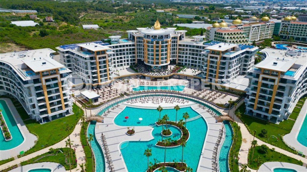 Premium 85 m² apartment in the Türkler area in a complex with a private beach-id-10652-photo-1