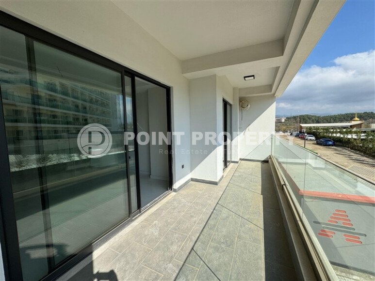 Premium 85 m² apartment in the Türkler area in a complex with a private beach-id-10652-photo-8
