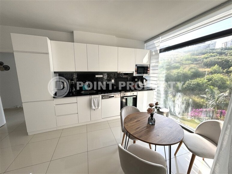 Светлый дуплекс 3+1 – 109 м² в большом комплексе с панорамными видами, район Кестель-id-10734-фото-3