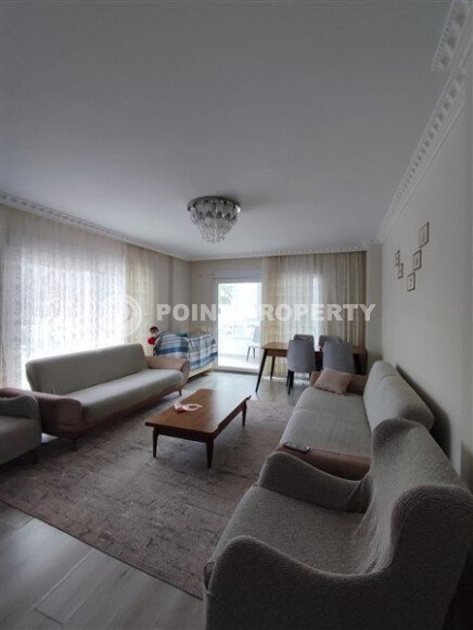 Spacious apartment 130 m² with separate kitchen, Mahmutlar district-id-10741-photo-3
