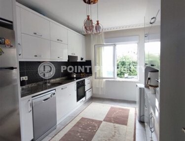 Spacious apartment 130 m² with separate kitchen, Mahmutlar district-id-10741-photo-4