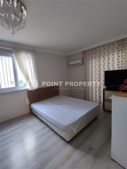Spacious apartment 130 m² with separate kitchen, Mahmutlar district-id-10741-photo-7