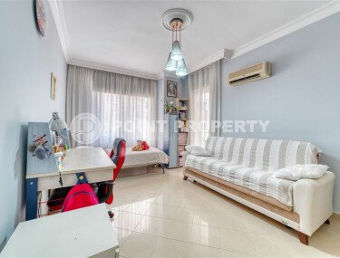 Large comfortable apartment 1+1, 75 m² in the Tosmur area, residence permit-id-10753-photo-2