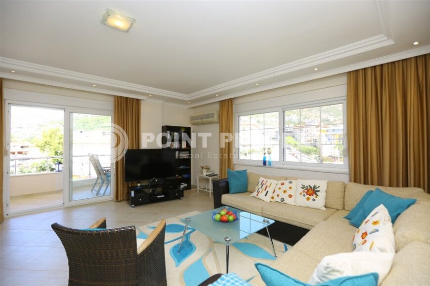 Большой семейный дуплекс 210 м² в районе Хасбахче с террасами и видом на горы, ВНЖ-id-10758-фото-3