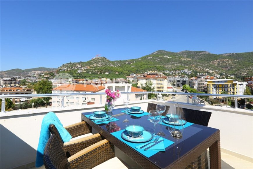 Большой семейный дуплекс 210 м² в районе Хасбахче с террасами и видом на горы, ВНЖ-id-10758-фото-11