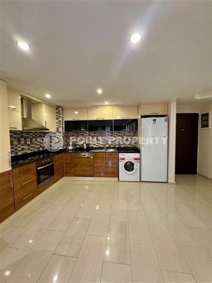 Комфортабельные апартаменты 110 м² с двумя санузлами и частичным видом на море в районе Махмутлар-id-10768-фото-2