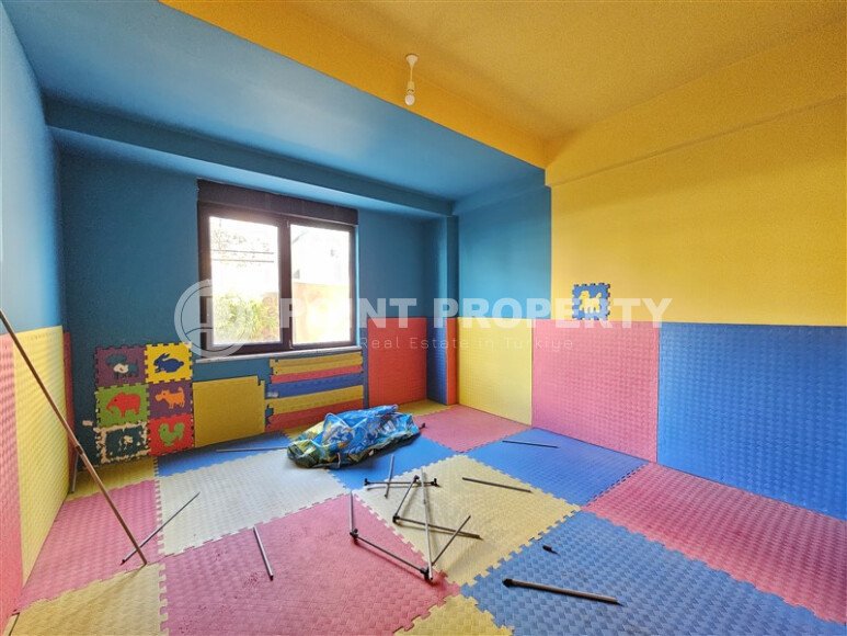 Солнечные апартаменты 55 м² с панорамными окнами и уютным угловым балконом в районе Тосмур-id-10777-фото-16