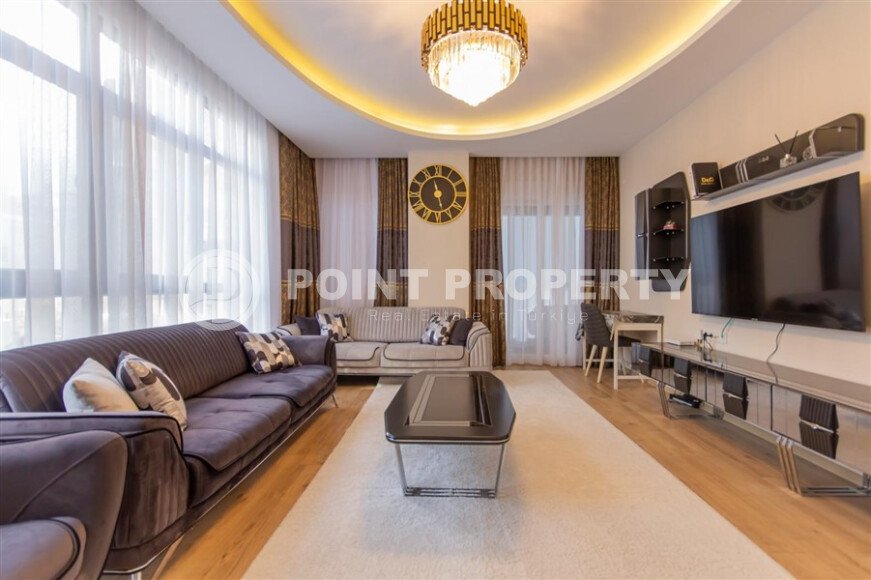 Stylish 200 m² apartment in Mahmutlar with a separate kitchen, close to the sea-id-10800-photo-2