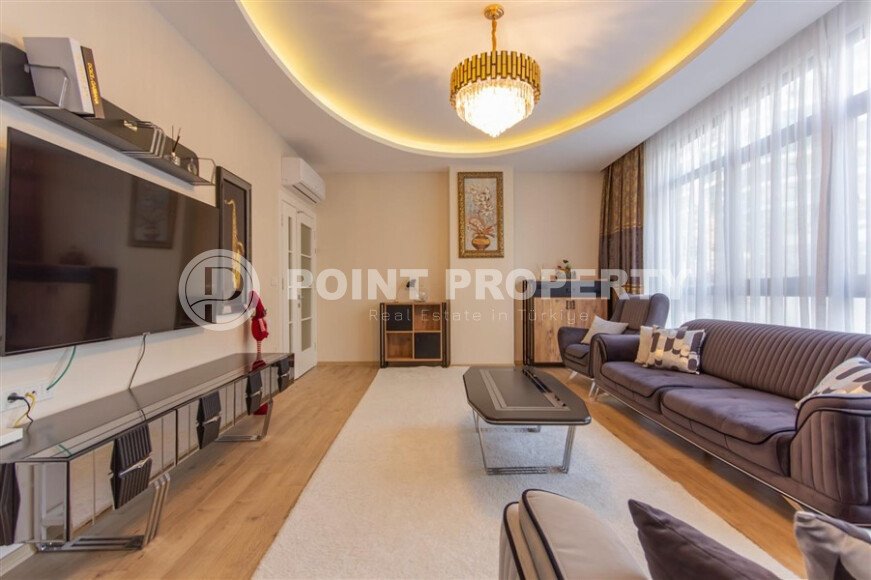 Stylish 200 m² apartment in Mahmutlar with a separate kitchen, close to the sea-id-10800-photo-3