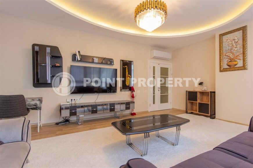Stylish 200 m² apartment in Mahmutlar with a separate kitchen, close to the sea-id-10800-photo-4