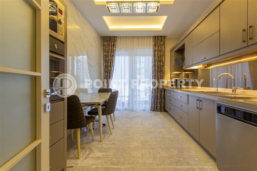 Stylish 200 m² apartment in Mahmutlar with a separate kitchen, close to the sea-id-10800-photo-5