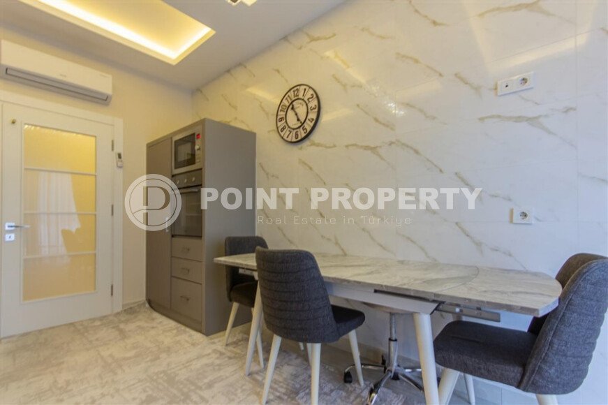Stylish 200 m² apartment in Mahmutlar with a separate kitchen, close to the sea-id-10800-photo-7