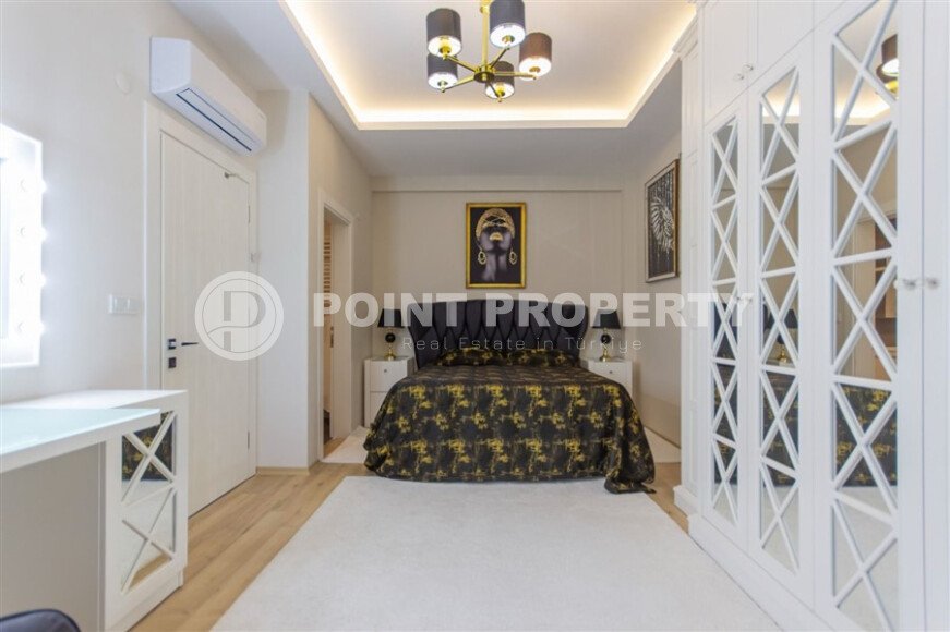 Stylish 200 m² apartment in Mahmutlar with a separate kitchen, close to the sea-id-10800-photo-8