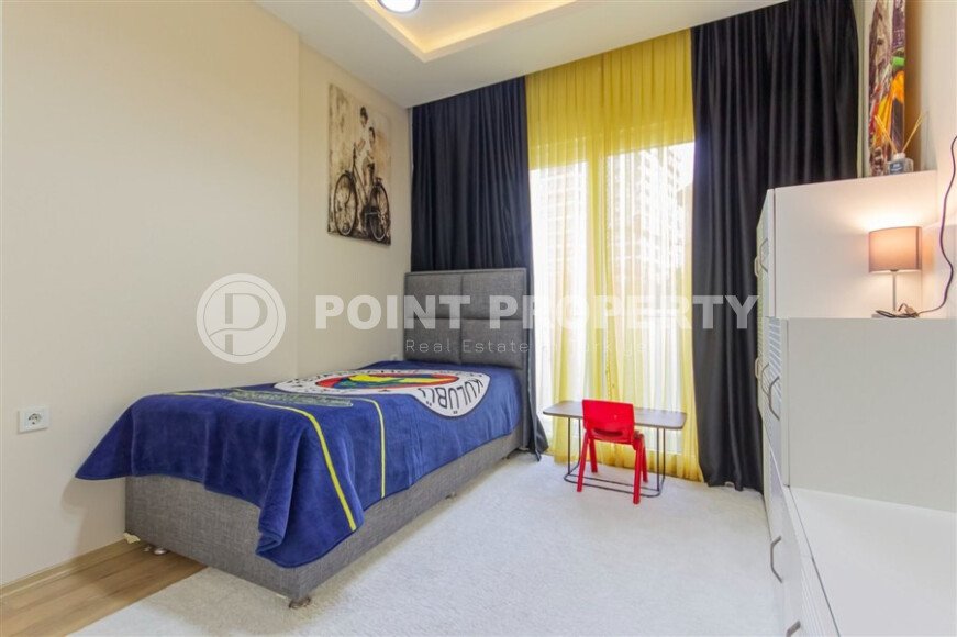 Stylish 200 m² apartment in Mahmutlar with a separate kitchen, close to the sea-id-10800-photo-14