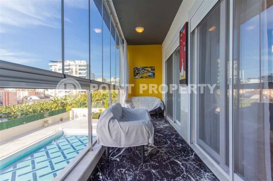 Stylish 200 m² apartment in Mahmutlar with a separate kitchen, close to the sea-id-10800-photo-18