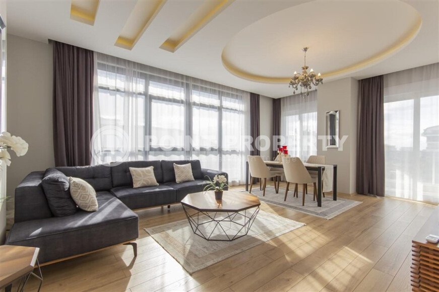 Spacious, bright apartment of 200 m² in the Mahmutlar area with a separate kitchen, close to the sea-id-10801-photo-4