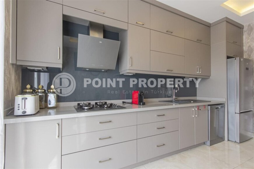 Spacious, bright apartment of 200 m² in the Mahmutlar area with a separate kitchen, close to the sea-id-10801-photo-6