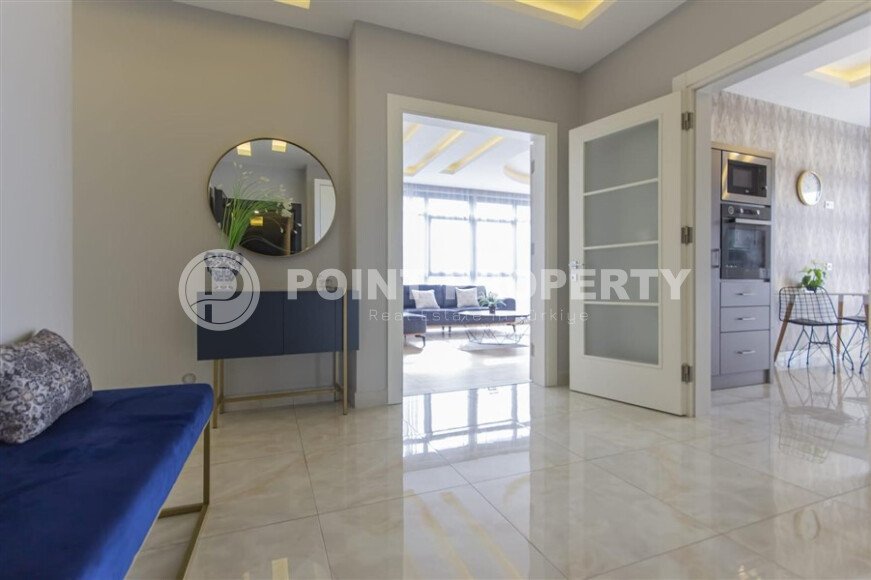 Spacious, bright apartment of 200 m² in the Mahmutlar area with a separate kitchen, close to the sea-id-10801-photo-9
